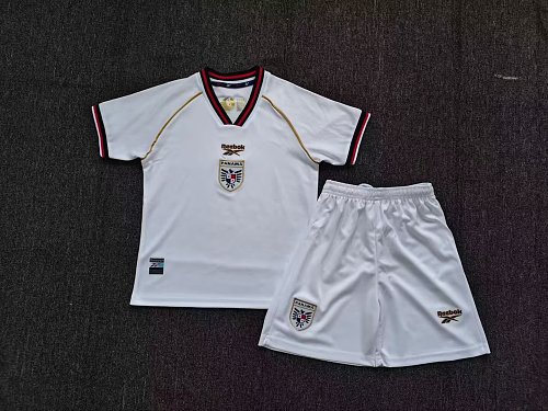 2627 Panama away 16 - 28