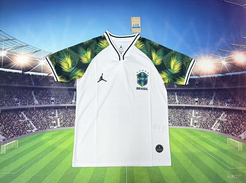 26-27 Brazilian Special Edition White and Green Leaf Sleeve S-XXL