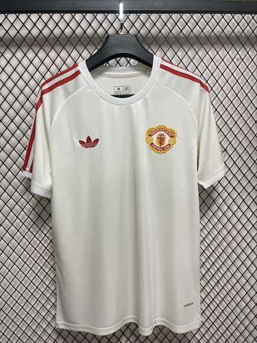 24/25 ManU training kit S-XXL