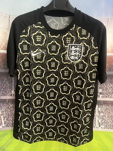 26-27 England training jersey in black, size S - 4XL